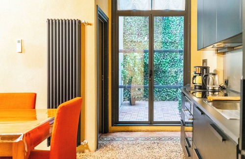 Sud-Est Apartment | Spazio Seicentesco: 2-bedroom apartment in Verona's city centre with WiFi and AC