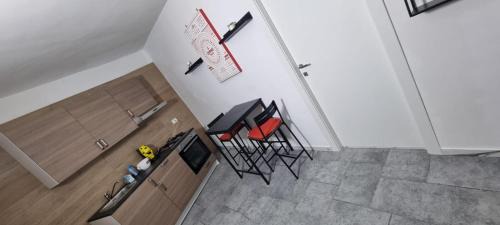 Roccapiemonte Bed & Breakfast | Specchio & Riflesso
