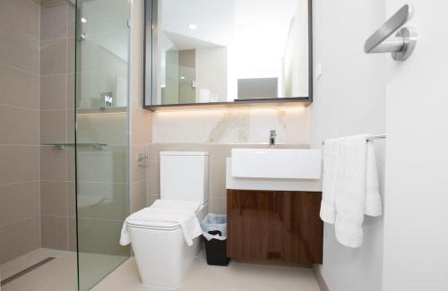 Doncaster East Apartment | Specious 2beds Apt Doncaster east Wifi and carpark
