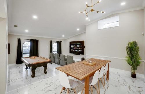 Northeast Carrollton House | Spectacular 4BR 2,5BA Holiday Home with Pool and Grill