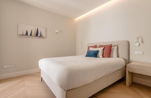 Milla de Oro Apartment | Spectacular flat for 8 pax near Puerta del Sol - Alcala