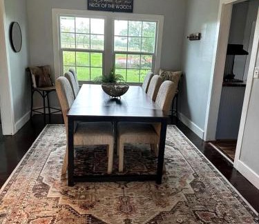 Carmine House | Spectacular Secluded Cottage in Round Top, Texas