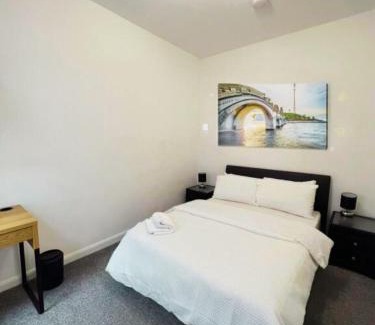 Northampton Bed & Breakfast | Spencer bridge by AFL