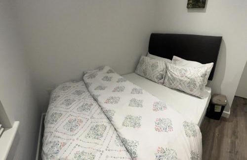 Northampton Bed & Breakfast | Spencer bridge by AFL
