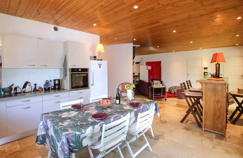 Montbrison-sur-Lez House | Spend a dream vacation in this delightful modern cottage style home with pool.
