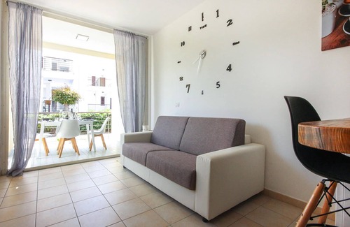 Isca Marina Apartment | Spend a wonderful vacation in this apartment near the beach.