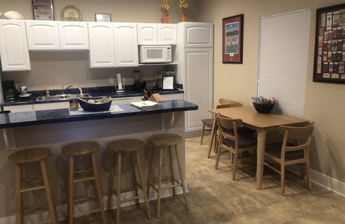 Theodore Apartment | Spend The Night On Historic And Beautiful Mobile Bay