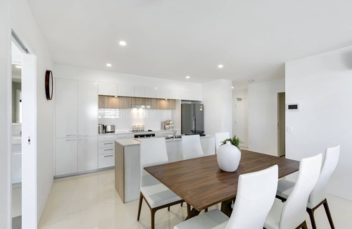 Broadbeach Waters Apartment | Spice Broadbeach - GCLR