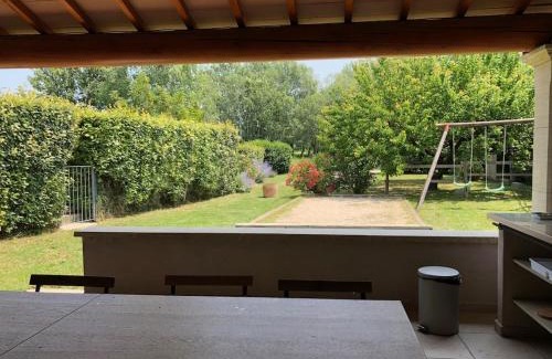 Aubignan Villa | Splendid Provençal Villa with Pool and View