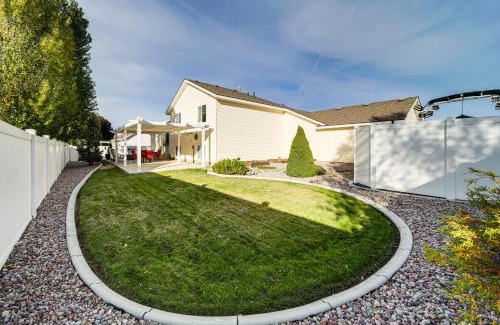 Greenacres House | Spokane Valley Home with Fire Pit - 1 Mi to Trails!