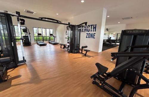 Kampung Bukit Dukong Apartment | SpongeBob lover Wi-Fi TV box