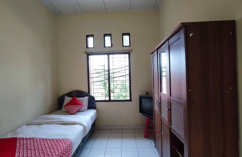 Pondokcina Hotel | SPOT ON 92645 Nita Residence Syariah