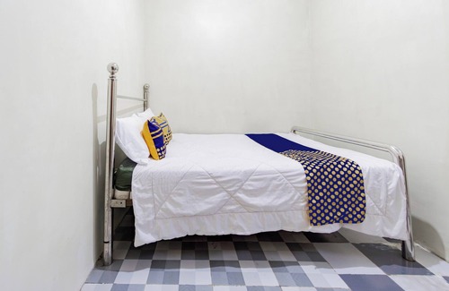 Kediri Hotel | SPOT ON 93967 Hasna Guest House Syariah