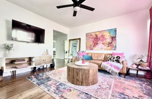 Inglewood House | Spotless Modern Home Close to LAX & Sofi Stadium