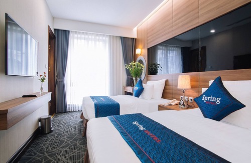 Dich Vong Hau Hotel | Spring Hotel Hanoi