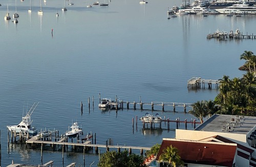 Pinewood Park House | Spring is in the air! Vacay at Casa del Sol. A private Mediterranean villa, wpb