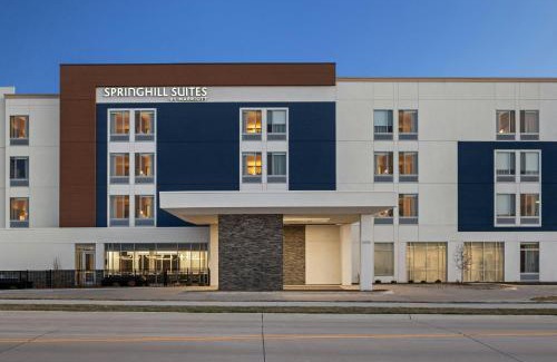 Bettendorf Hotel | SpringHill Suites by Marriott Bettendorf