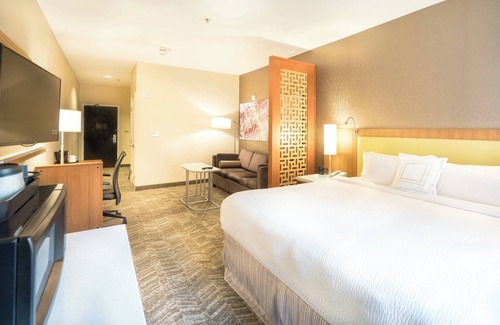 Denton Hotel | SpringHill Suites by Marriott Denton