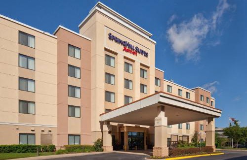 Greenbrier East Hotel | SpringHill Suites Chesapeake Greenbrier