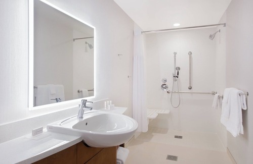 Mount Laurel Hotel | Springhill Suites Mount Laurel