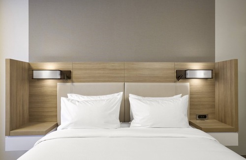 Mount Laurel Hotel | Springhill Suites Mount Laurel