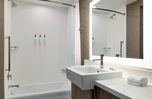 Easton Hotel | SpringHill Suites® by Marriott® Easton PA