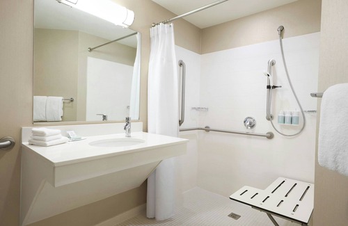 Columbia Hotel | Springhill Suites San Diego Downtown/Bayfront