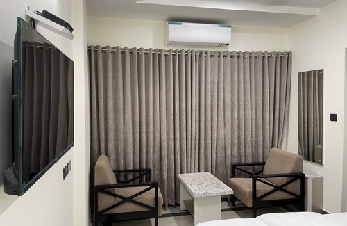 Anakapalle Hotel | SR Hotel