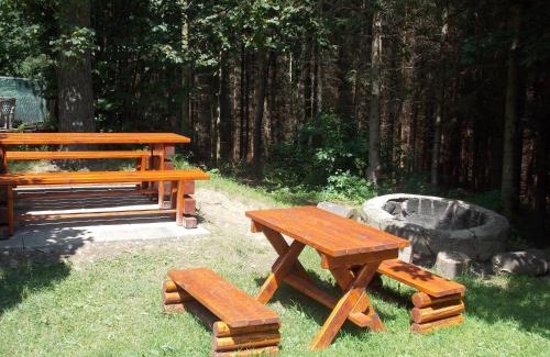Trojanovice Ski Chalet | Srubová chata Oaza 8