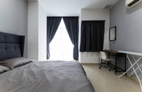 Subang Jaya Apartment | SS15 Courtyard Sunway Newly renovated Studio in First Subang Netflix 65inch TV