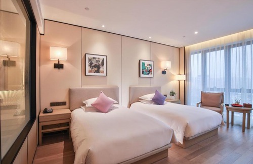 Lucheng District Hotel | SSAW Boutique Hotel Wenzhou Jiushan Lake