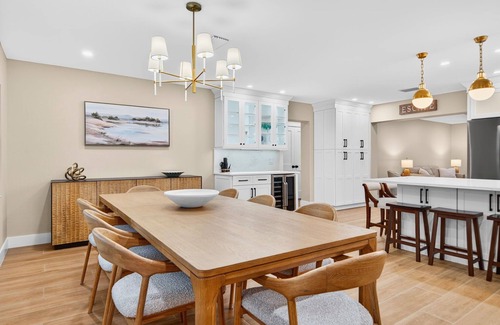 Ringling Estates House | ST. ARMANDS CIRCLE, 3 Bedroom 3 Bath, Heated Pool!