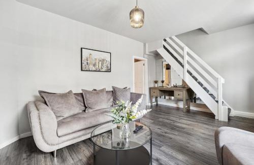 Lincoln House | St Catherines Haven by Noor Suites