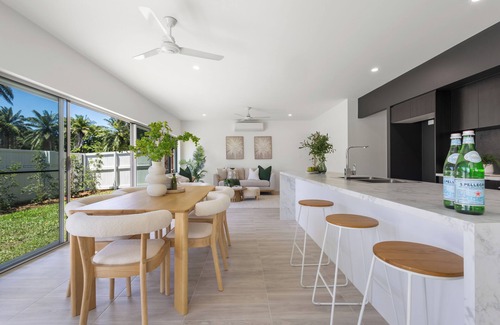 Port Douglas Villa | St Crispins Villa 1 with private heated Pool