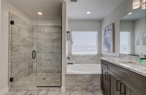 Washington House | St George, private hot tub/patio, new community