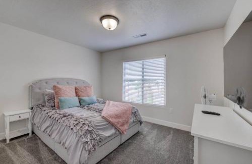 Washington House | St George, private hot tub/patio, new community