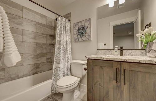 Washington House | St George, private hot tub/patio, new community