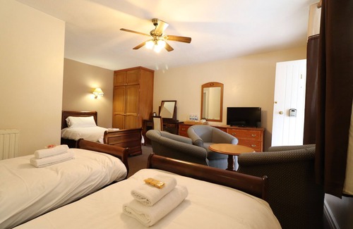 Woking Cabin | St George's Lodge