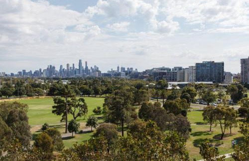St Kilda Apartment | St Kilda Beach Sanctuary next to Albert Park