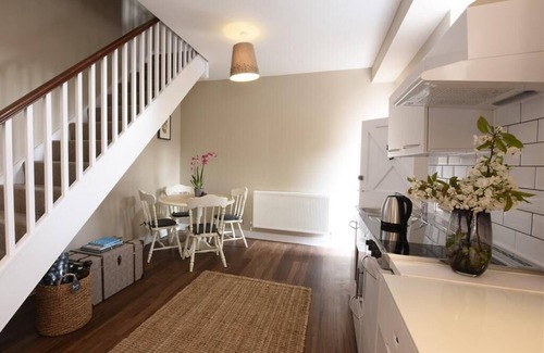 Charlton Apartment | St Mary's at Woodstock Suites