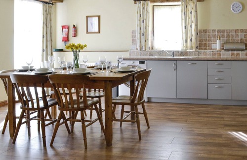 Airton Cottage | STABLE COTTAGE - IFU