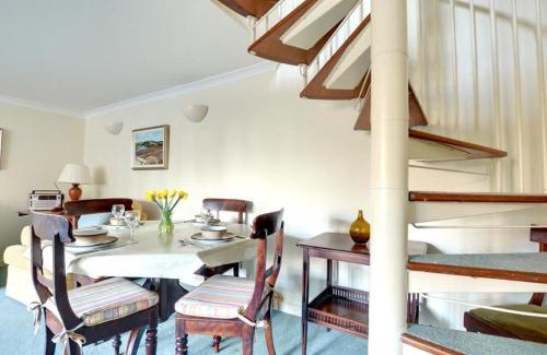 Royal Tunbridge Wells House | Stable Mews Cottage