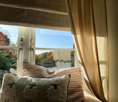 Cranham House | Stables at The Black Horse Inn