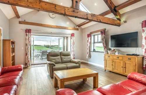 Holyhead House | Stack View Cottage