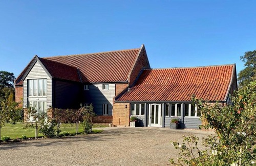 Toft Monks House | Stackyard Lodge - enchanting 18th Century converted barn in the Waveney Valley