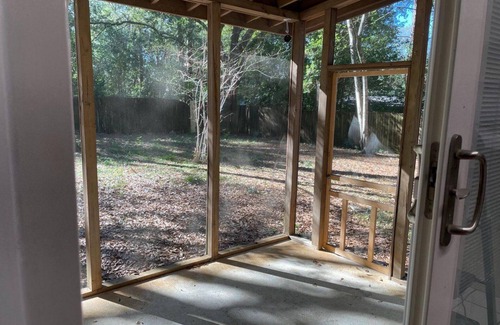 Tallahassee House | STADIUM PAD - Jackson Bluff