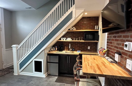 Babe Denny House | Stadium Stays #7. Three city blocks from Lucas Oil stadium with Free Parking.