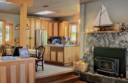 Trinidad House | Stagecoach Botanical Gardens