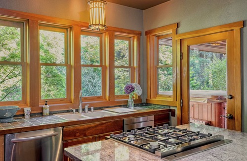 Trinidad House | Stagecoach Botanical Gardens