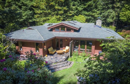 Trinidad House | Stagecoach Botanical Gardens